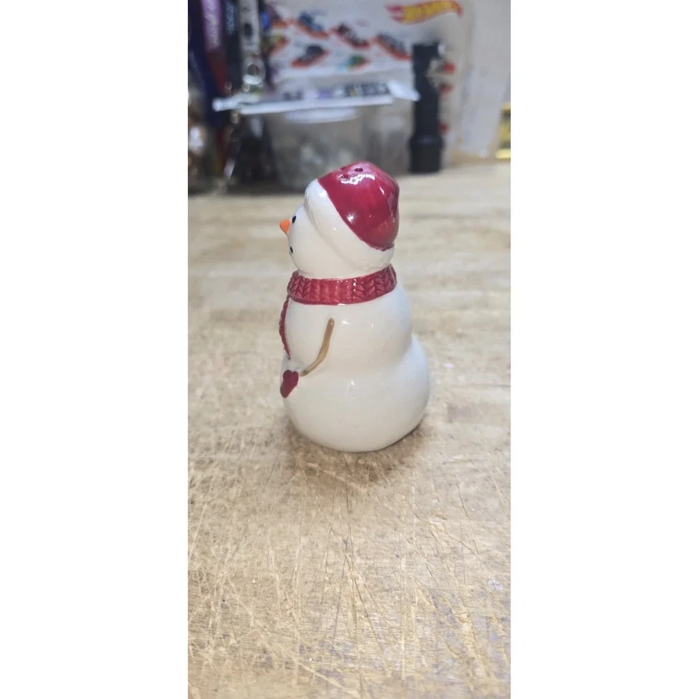 ceramic St. Nicholas Square Yuletide snowman salt shaker